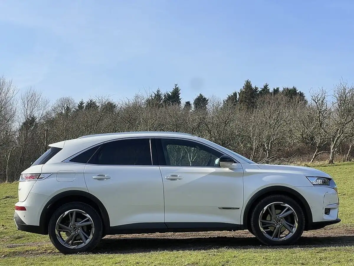 2019-ds-ds-7-crossback-16-puretech-prestige-225ps-big-15