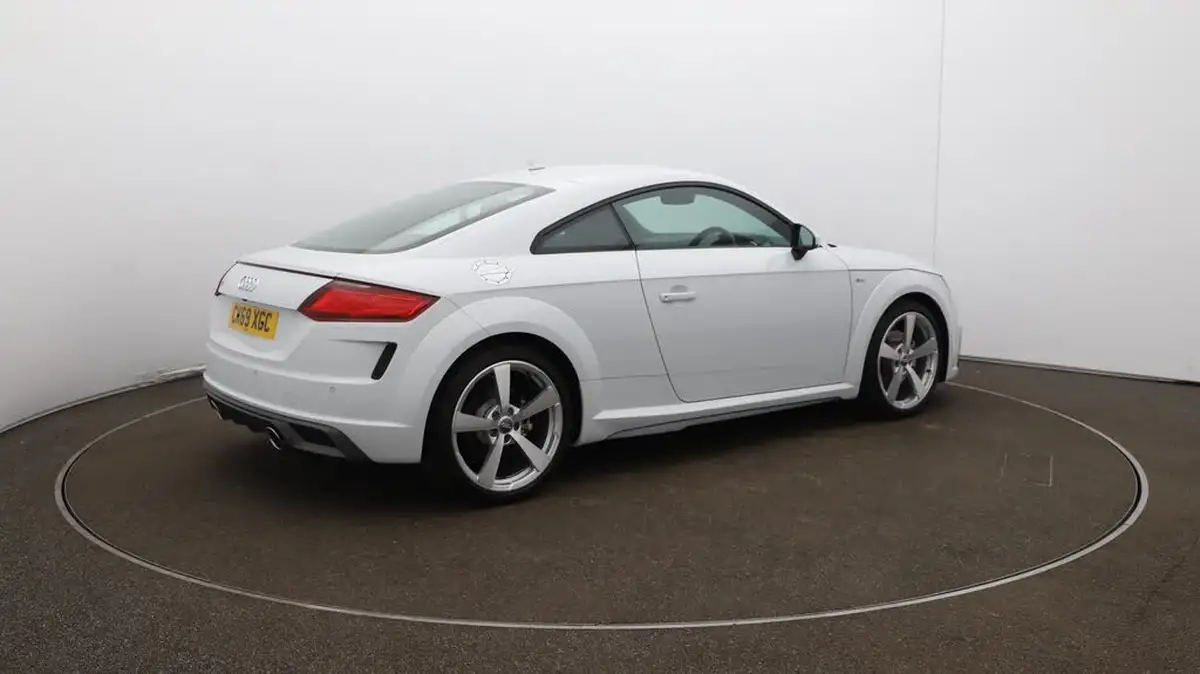2019-audi-tt-coupe-20-40-tfsi-s-line-big-43