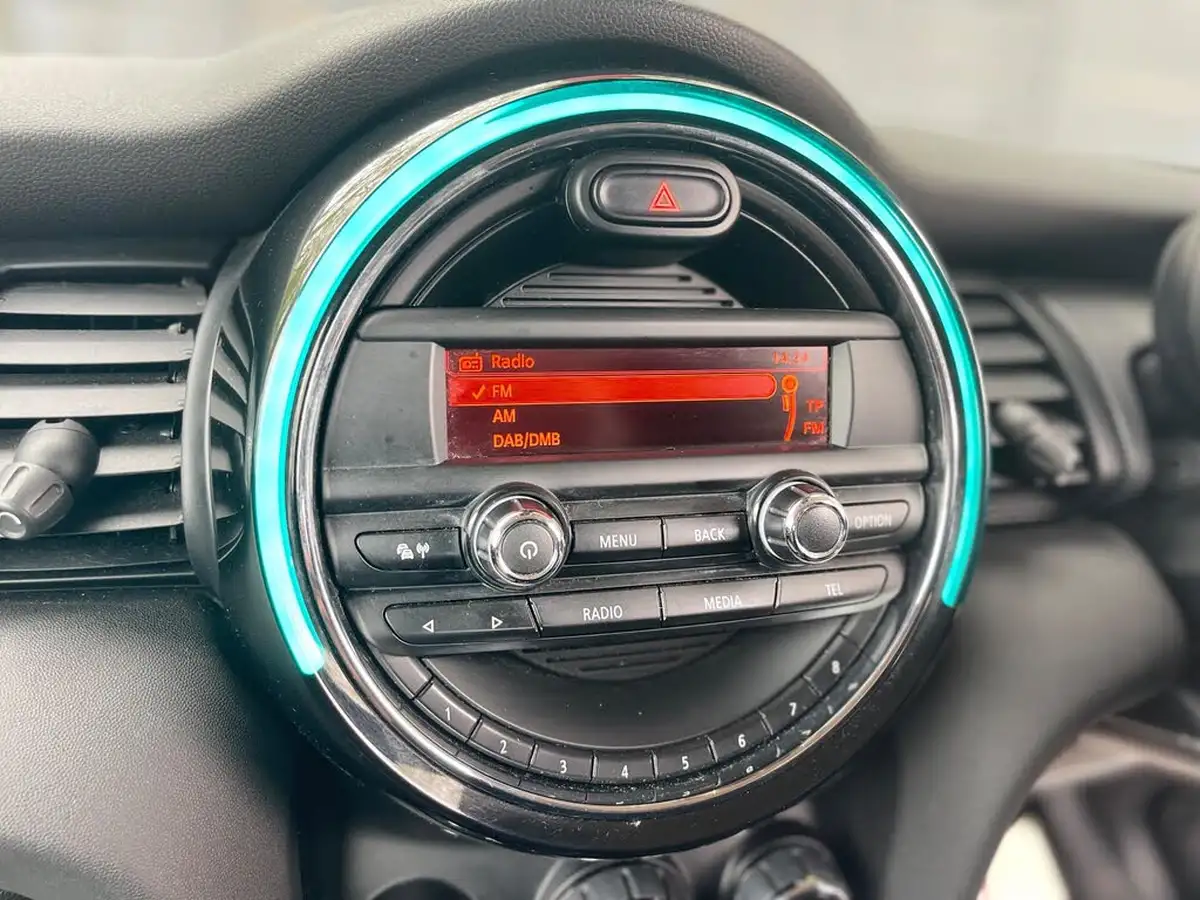 2016-mini-cooper-12-one-3d-big-33