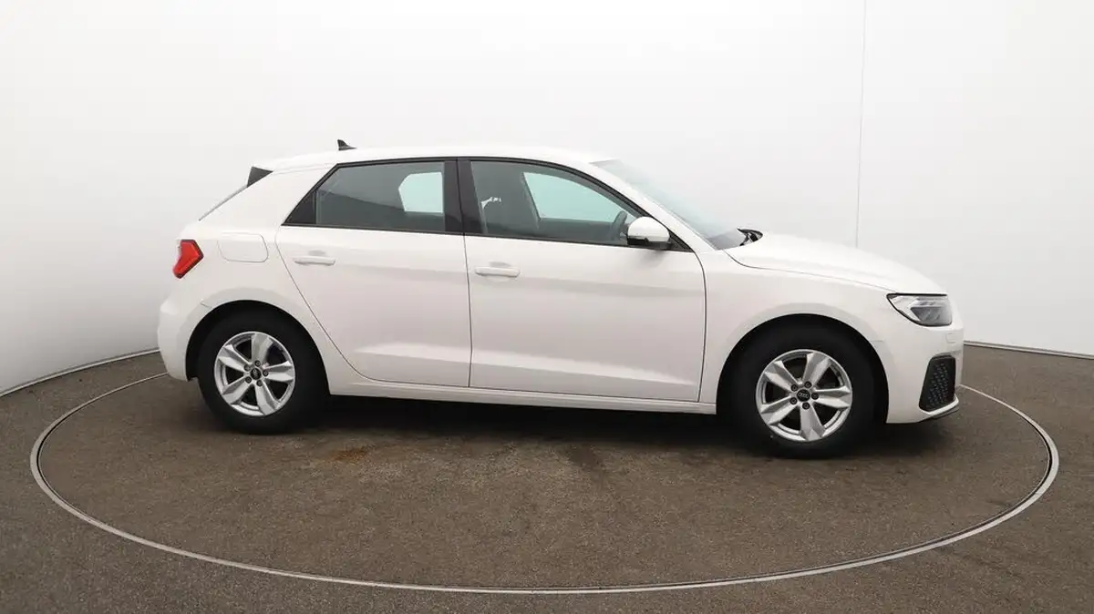2022-audi-a1-10-25-tfsi-technik-big-47