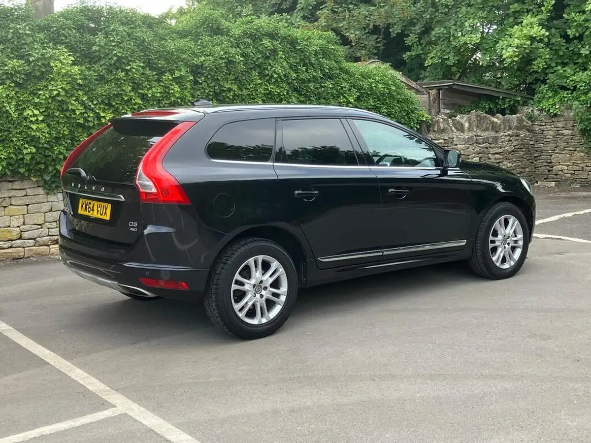 2015-volvo-xc60-24td-d5-se-lux-215bhp-geartronic-big-5