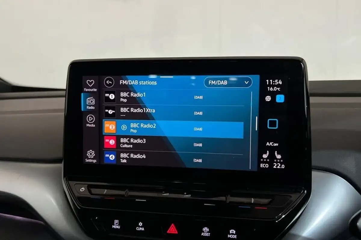 2021-volkswagen-id4-e-first-edition-big-16