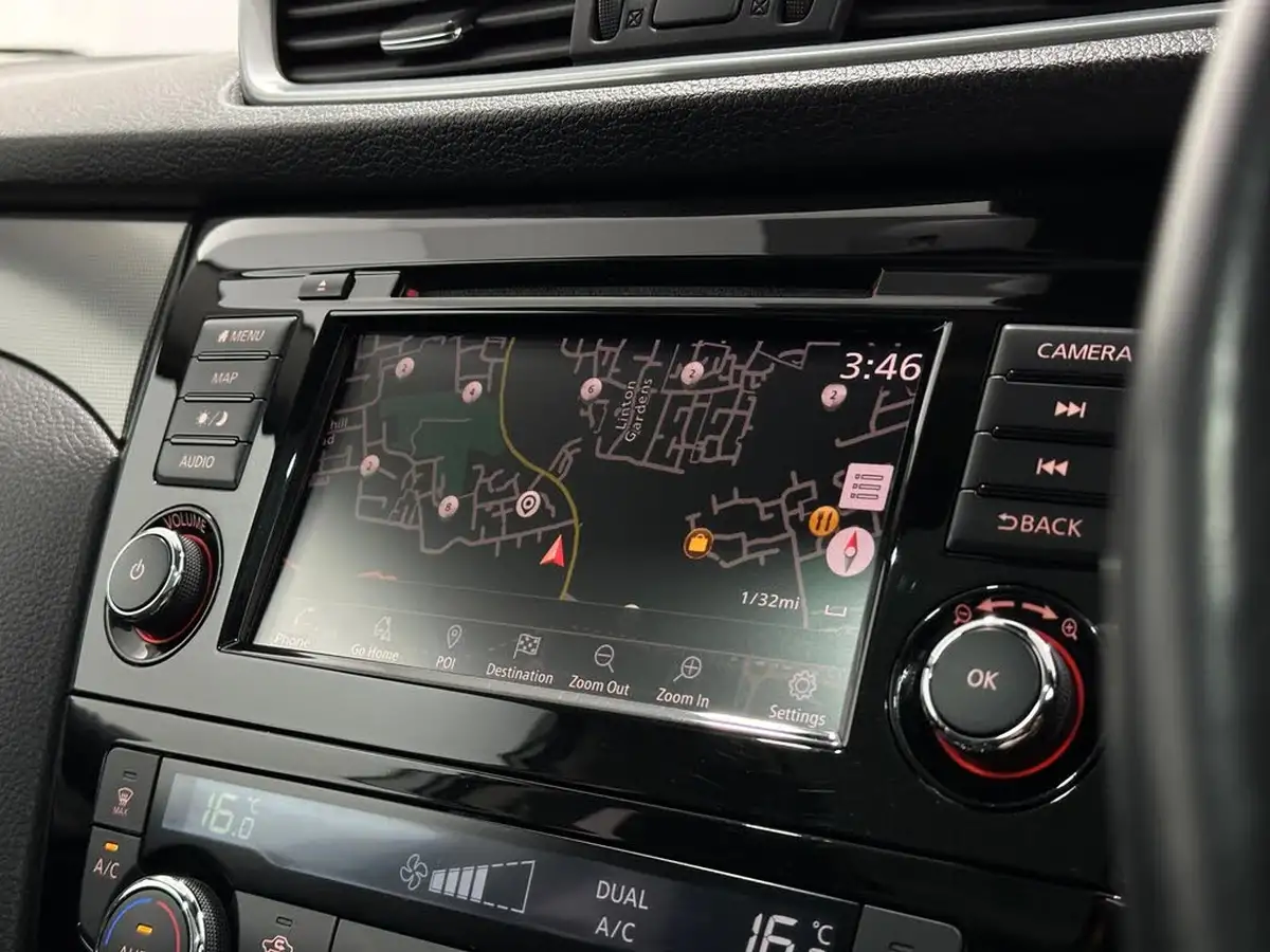 2019-nissan-qashqai-13-dig-t-tekna-160ps-dct-big-23
