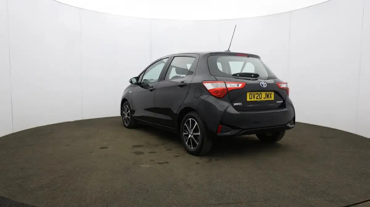 2020-toyota-yaris-15-vvt-i-icon-tech-98bhp-hybrid-1497cc-e-cvt-big-44