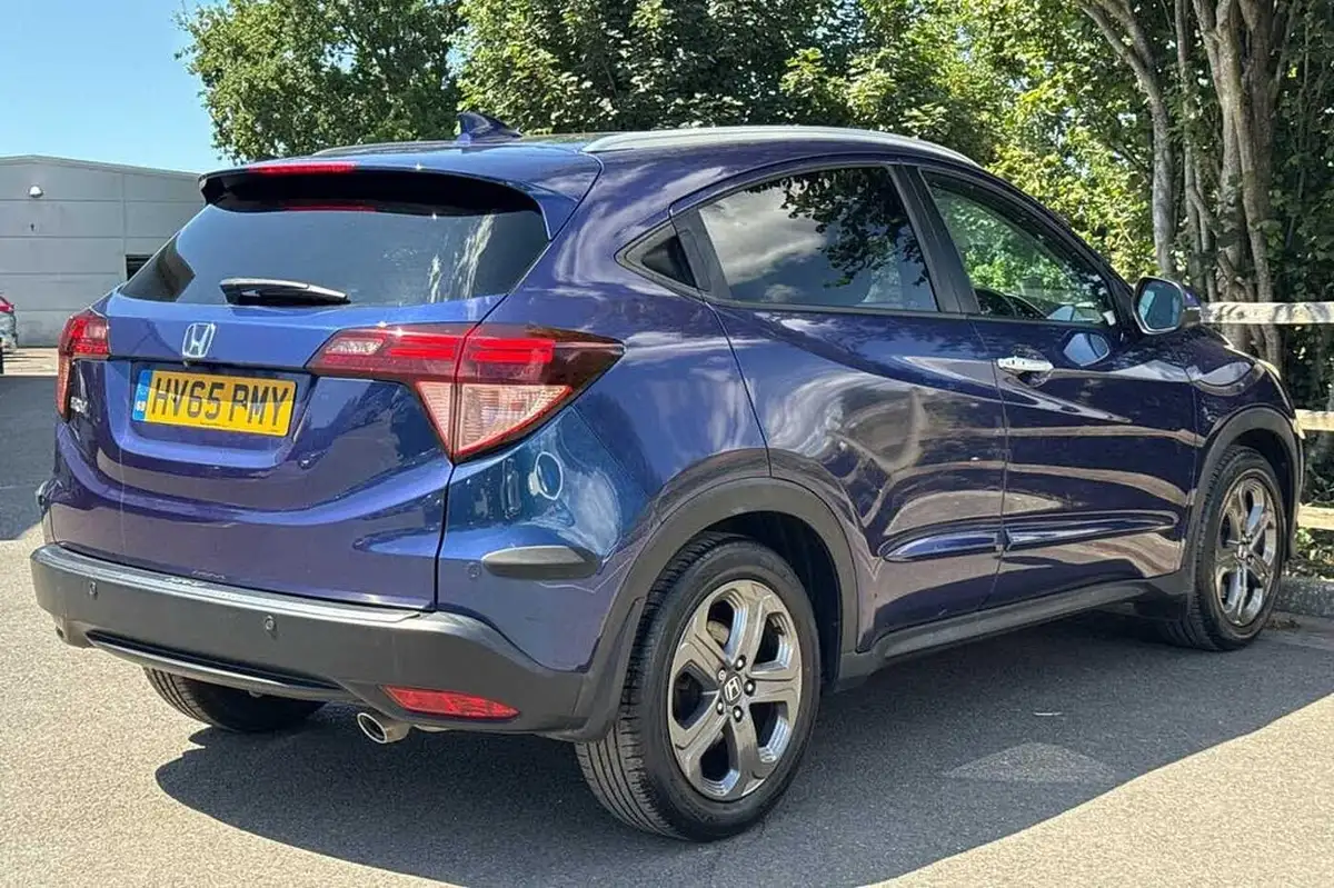 2015-honda-hr-v-16-i-dtec-ex-big-11