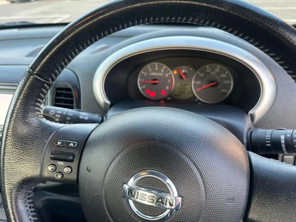 2010-nissan-micra-12-n-tec-3d-big-14