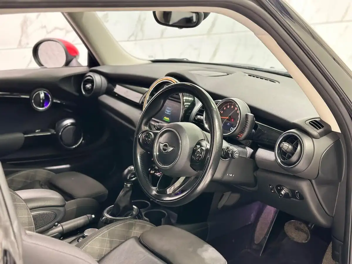2017-mini-cooper-15-cooper-ss-hatchback-3d-auto-big-10