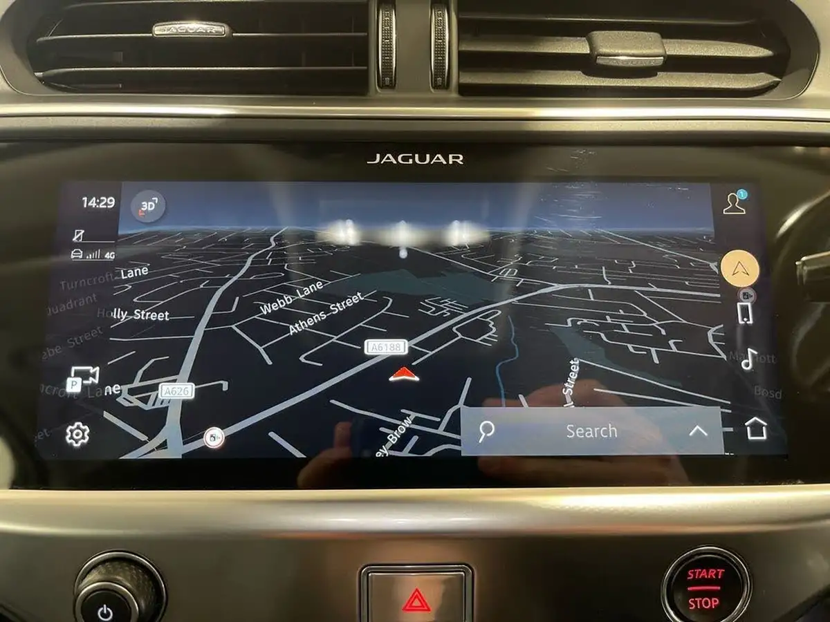 2021-jaguar-i-pace-ev400-hse-big-17