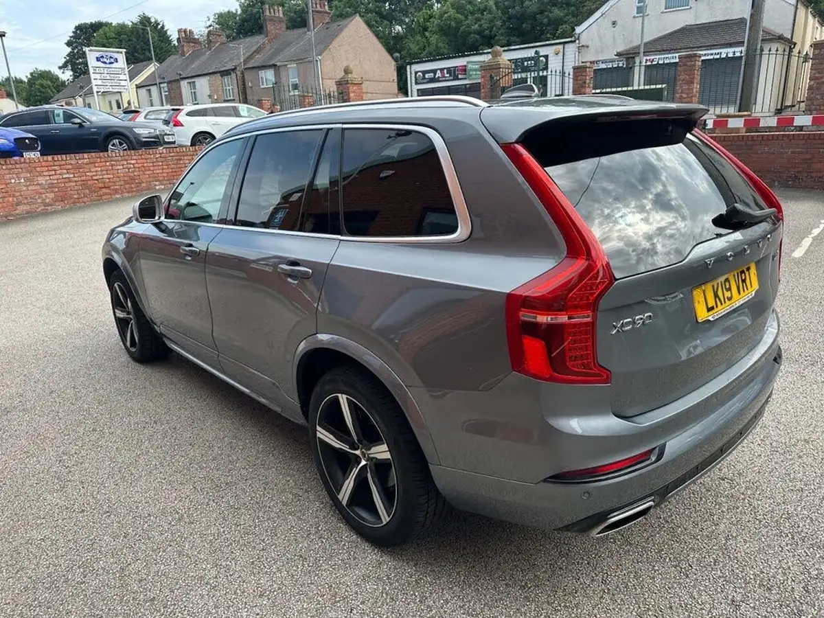 2019-volvo-xc90-20td-d5-r-design-big-52