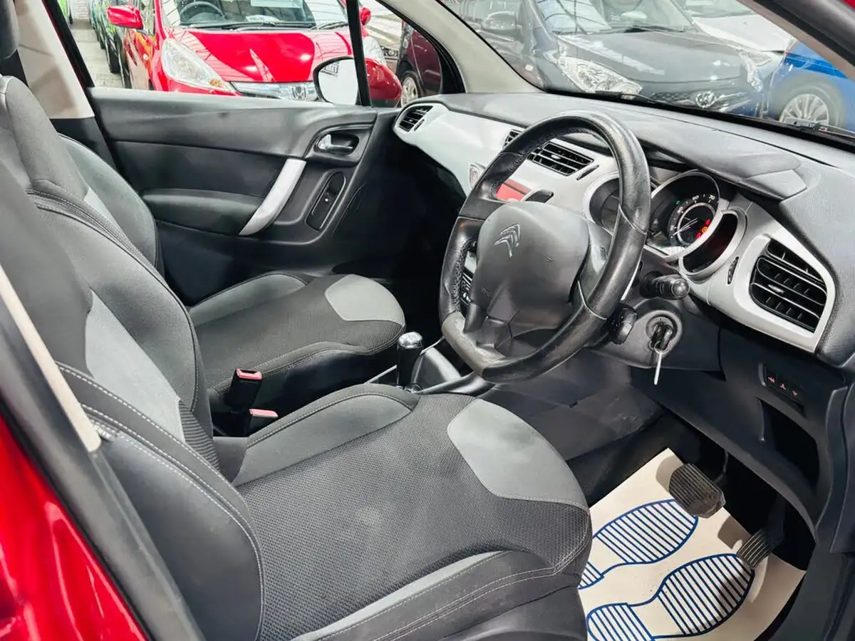 2012-citroen-c3-14e-hdi-vtr-big-9