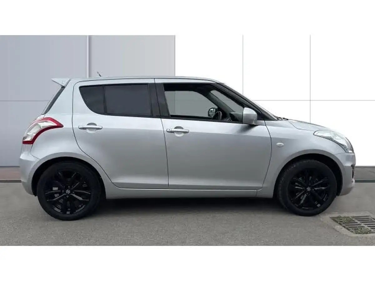 2016-suzuki-swift-12-sz-l-5d-big-4