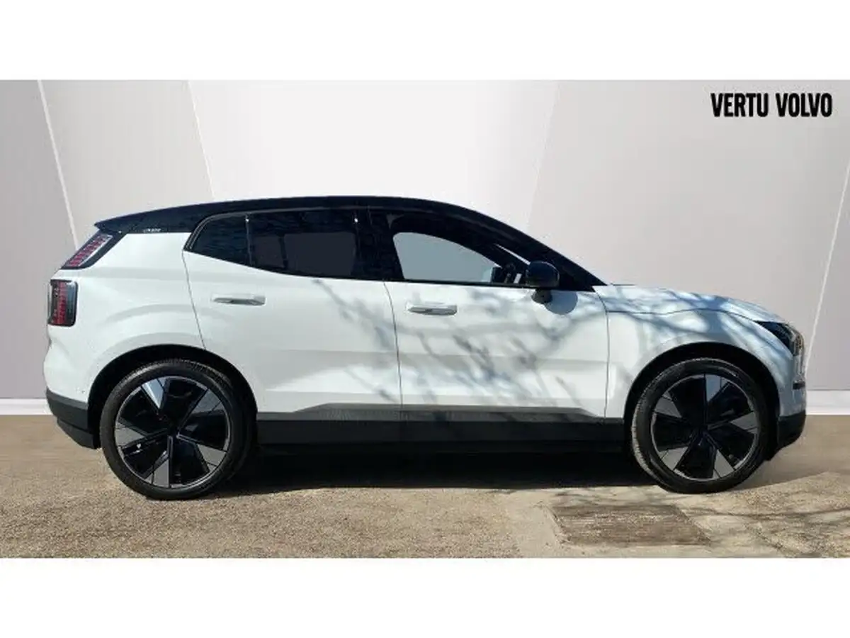 2025-volvo-ex30-e-twin-ultra-big-2
