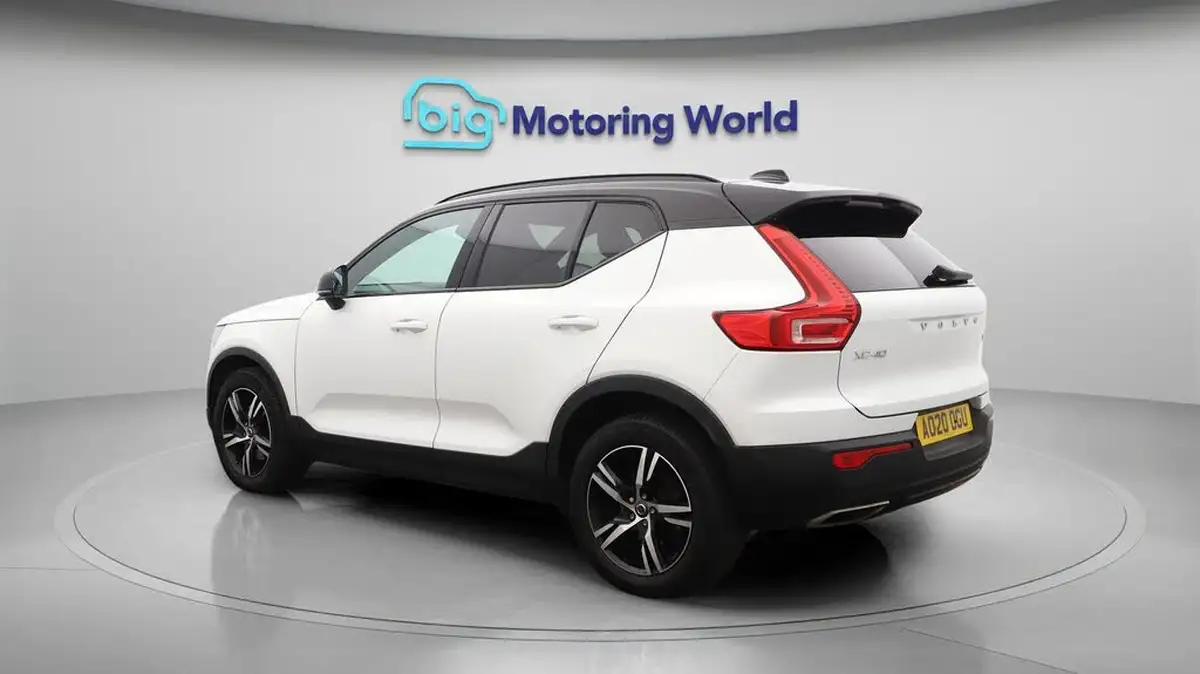 2020-volvo-xc40-20-t4-r-design-awd-big-5