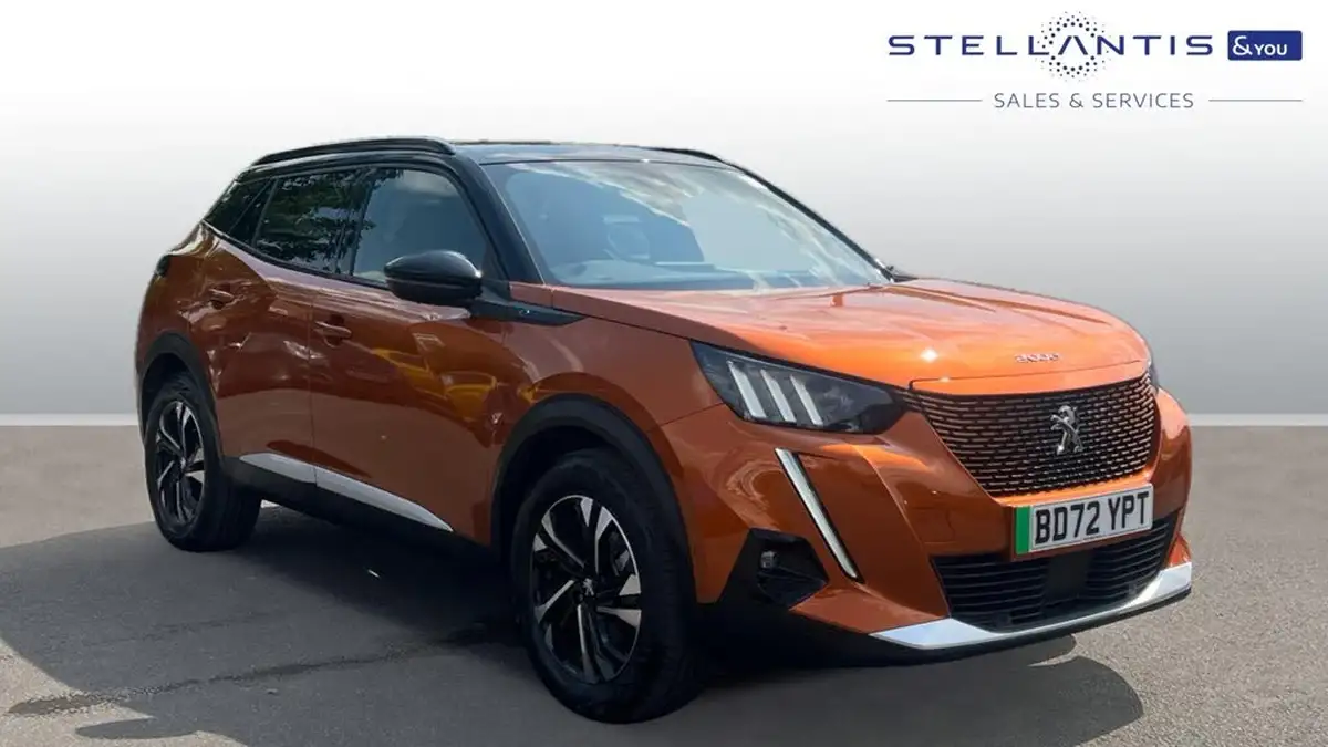 2021-peugeot-2008-suv-e-gt-big-0
