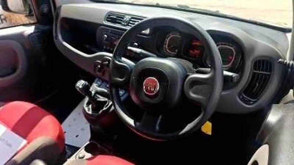 2013-fiat-panda-12-pop-big-2