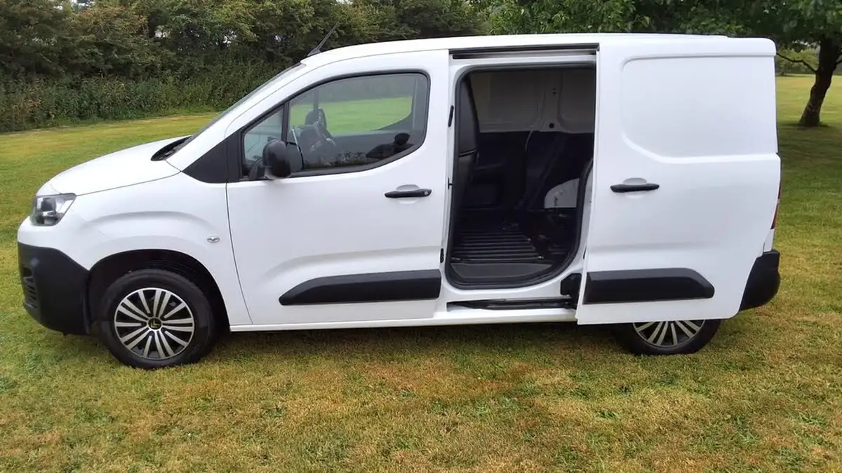 2019-citroen-berlingo-16bluehdi-650-enterprise-big-2