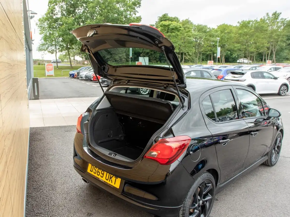 2019-vauxhall-corsa-14i-sri-vx-line-nav-black-90ps-5d-big-31
