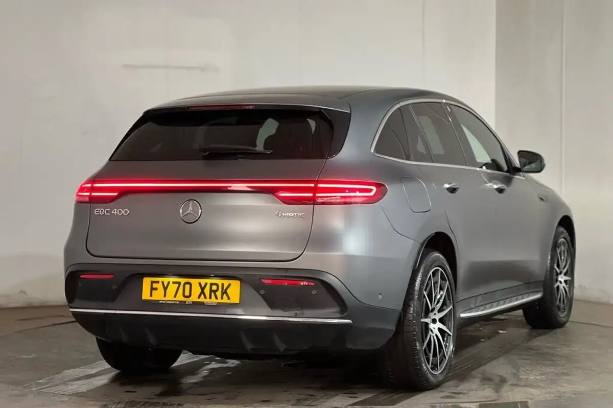 2020-mercedes-benz-eqc-e-eqc-400-amg-line-big-21
