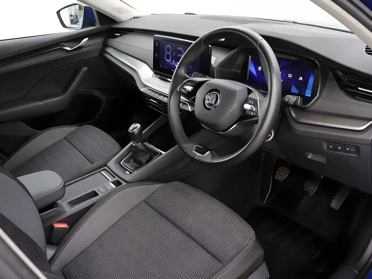 2022-skoda-octavia-15-tsi-se-technology-estate-big-9