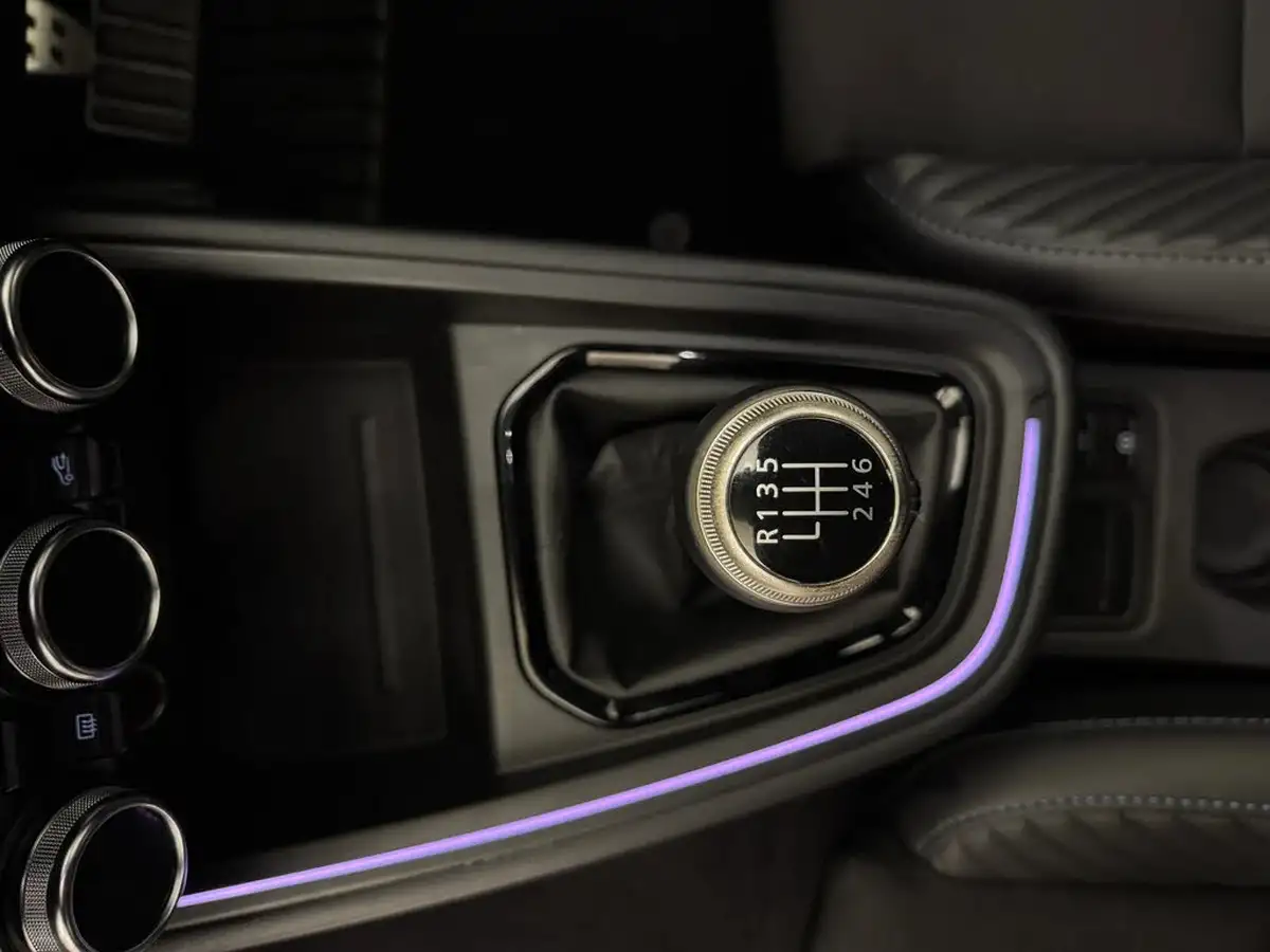 2024-renault-clio-10-tce-esprit-alpine-big-14