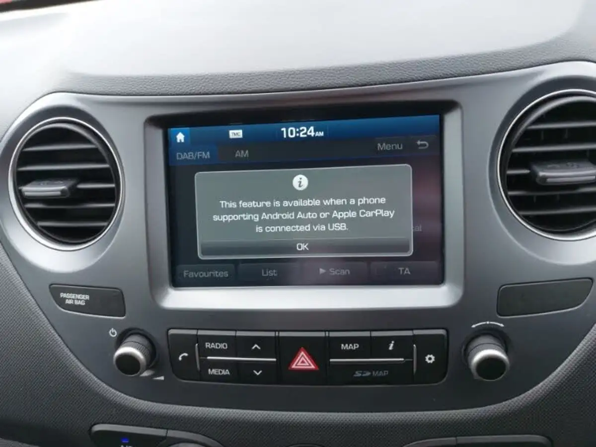 2020-hyundai-i10-10-play-big-13