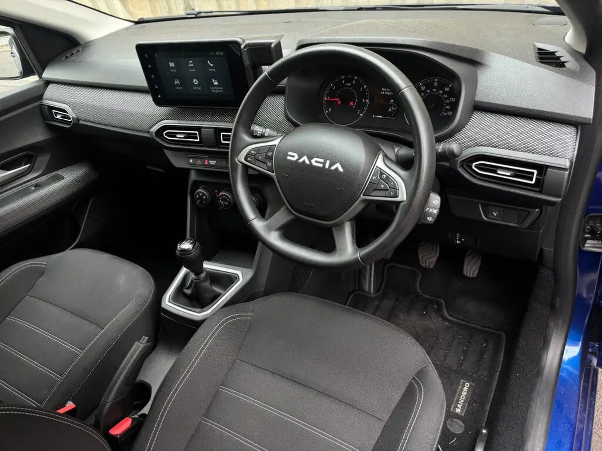 2023-dacia-sandero-10-tce-expression-90bhp-big-13