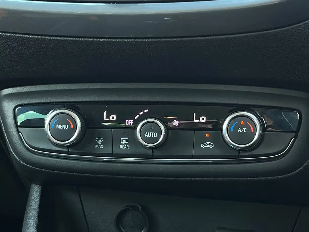 2020-vauxhall-crossland-x-12-elite-nav-130ps-turbo-auto-big-22