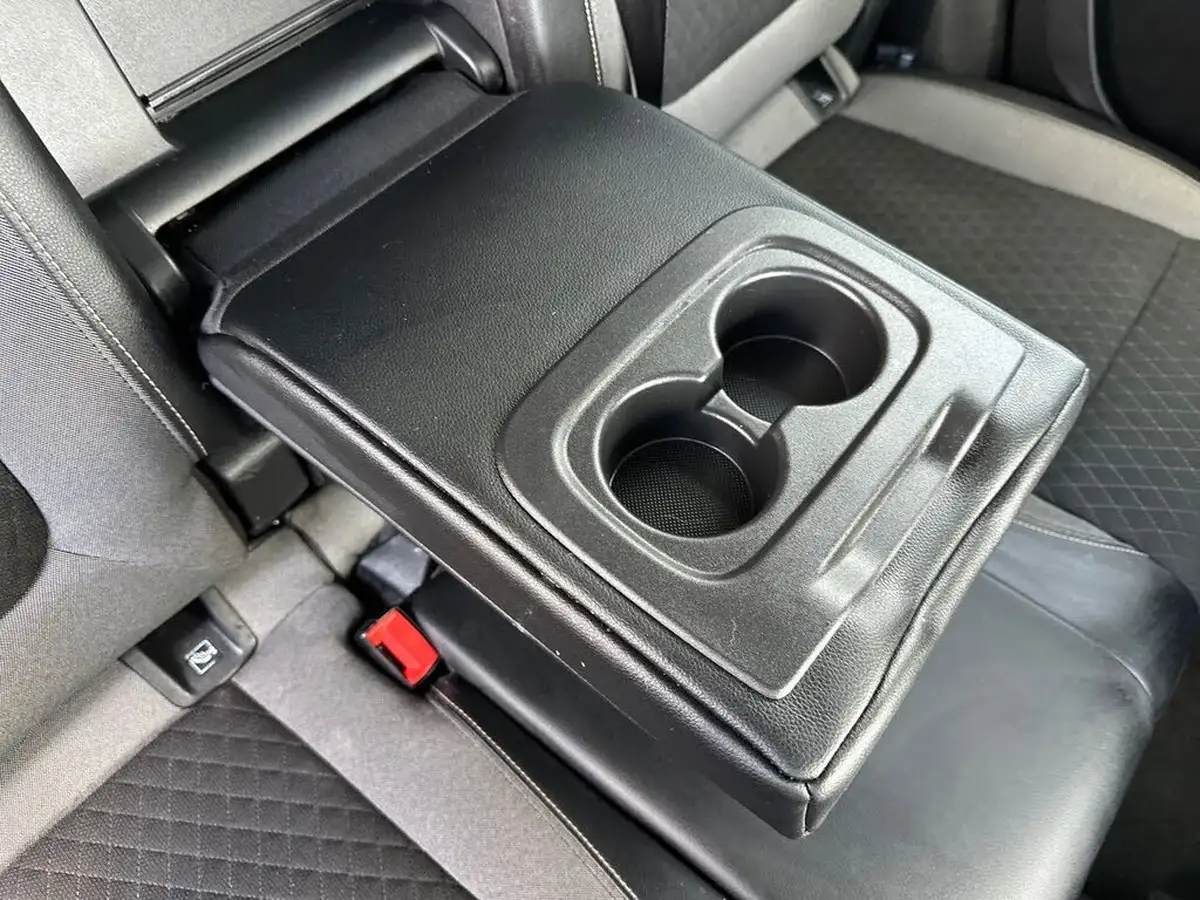 2020-vauxhall-grandland-x-12-sri-nav-big-30