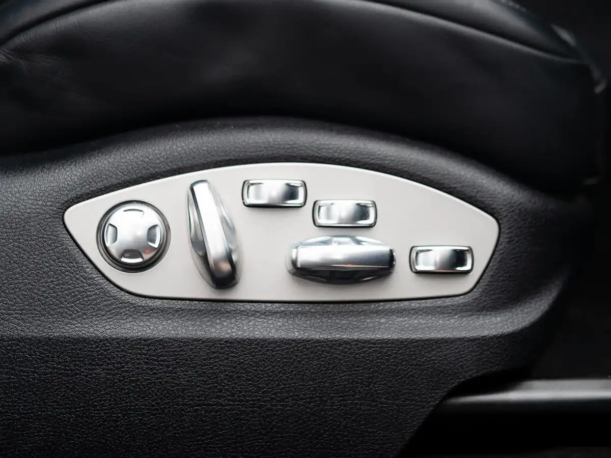 2023-porsche-macan-29-v6-gts-big-10