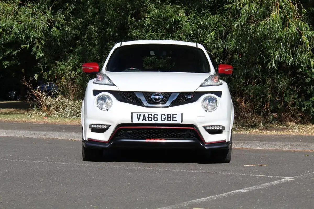 2017-nissan-juke-16-nismo-rs-218ps-big-6
