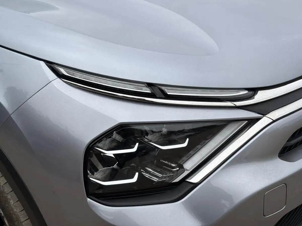2022-citroen-c4-12-puretech-shine-130ps-big-53