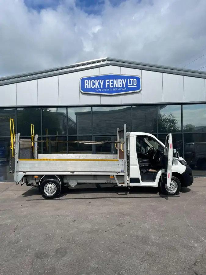2021-peugeot-boxer-22-bluehdi-plus-335-l3-chassis-big-5