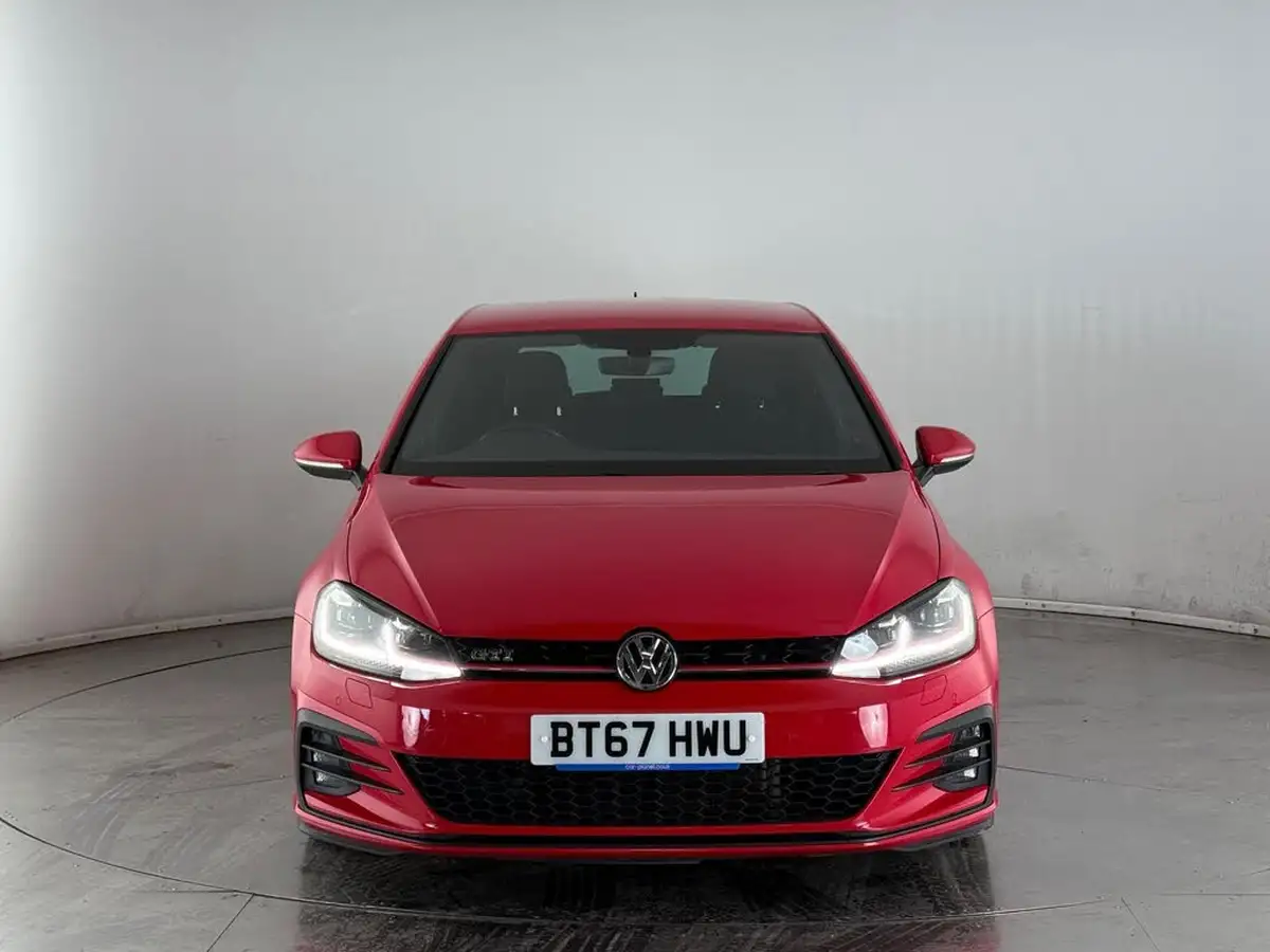2017-volkswagen-golf-20-tsi-gti-230ps-ss-5d-dsg-big-2