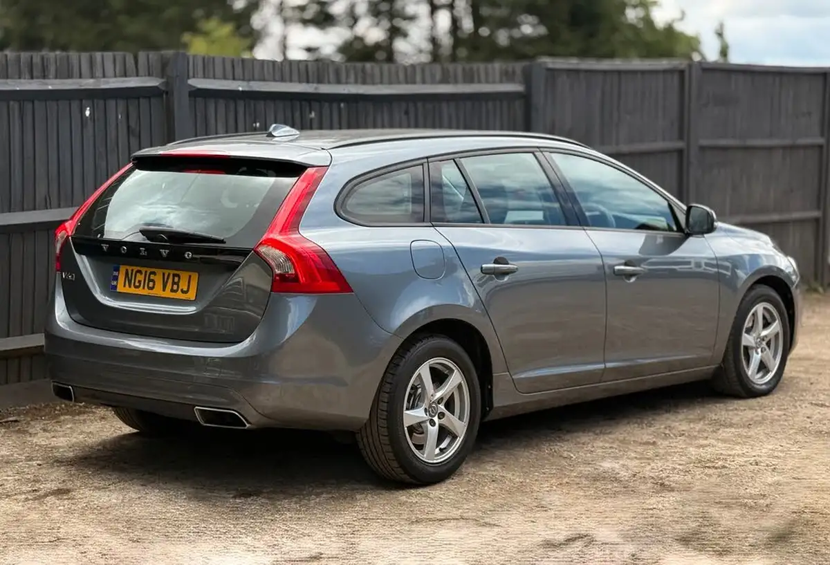 2016-volvo-v60-20td-d4-business-edition-big-2