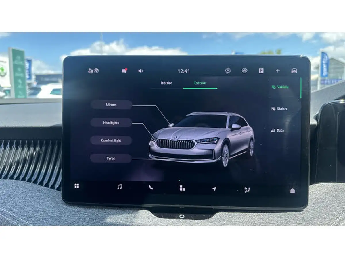 2024-skoda-superb-15-tsi-e-tec-se-technology-estate-big-11