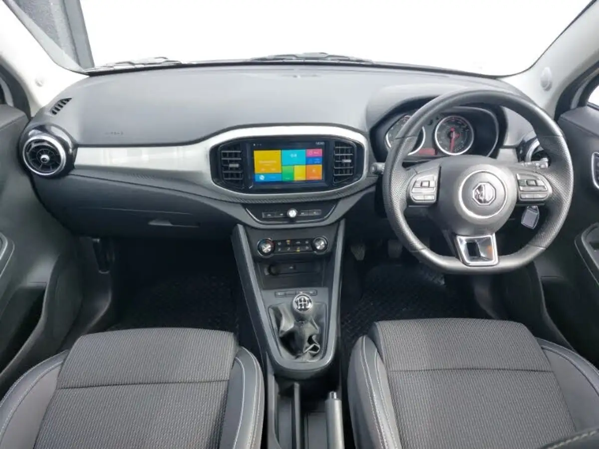 2024-mg-mg3-15-vti-tech-exclusive-nav-big-2