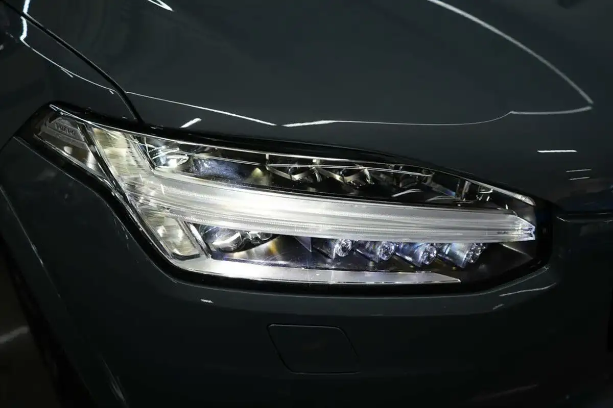 2022-volvo-xc90-20td-b5-plus-big-9