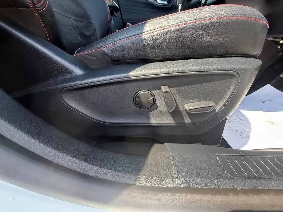 2023-ford-kuga-15t-st-line-x-edition-big-21