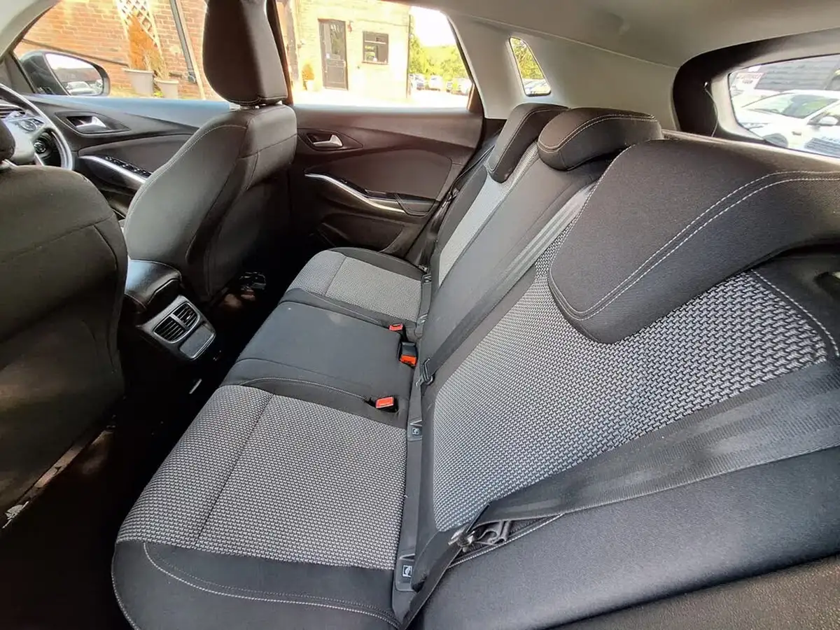 2018-vauxhall-grandland-x-12-se-132ps-big-12