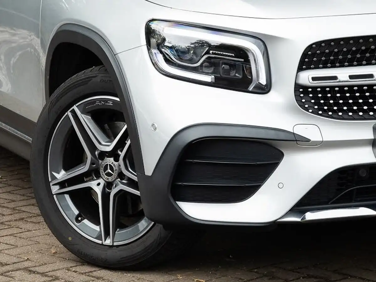 2021-mercedes-benz-glb-class-13-glb200-amg-line-premium-plus-7-8g-tronic-big-8