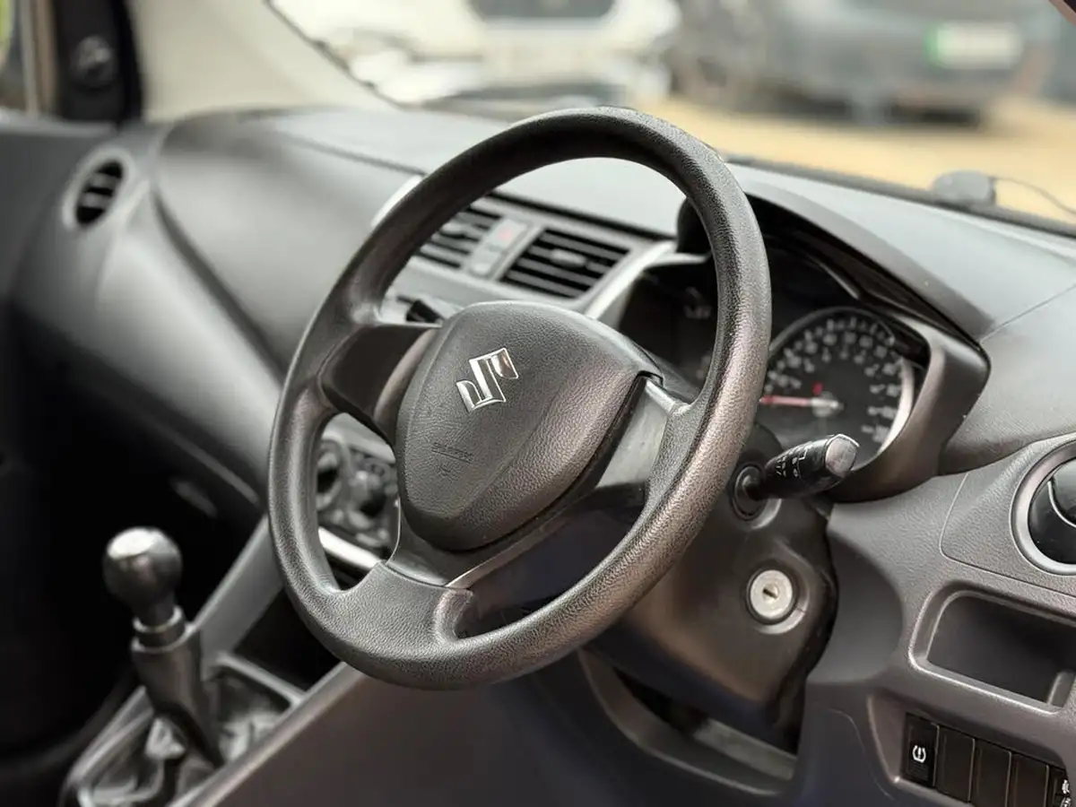 2015-suzuki-celerio-10-sz3-big-10