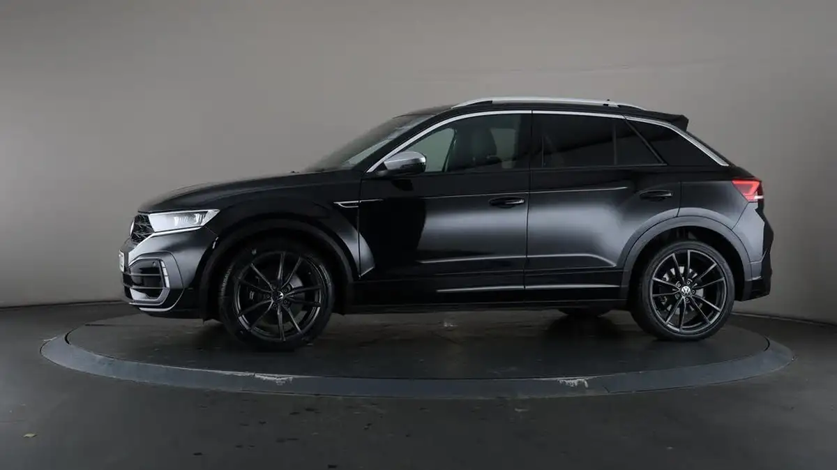 2021-volkswagen-t-roc-20-tsi-r-big-39