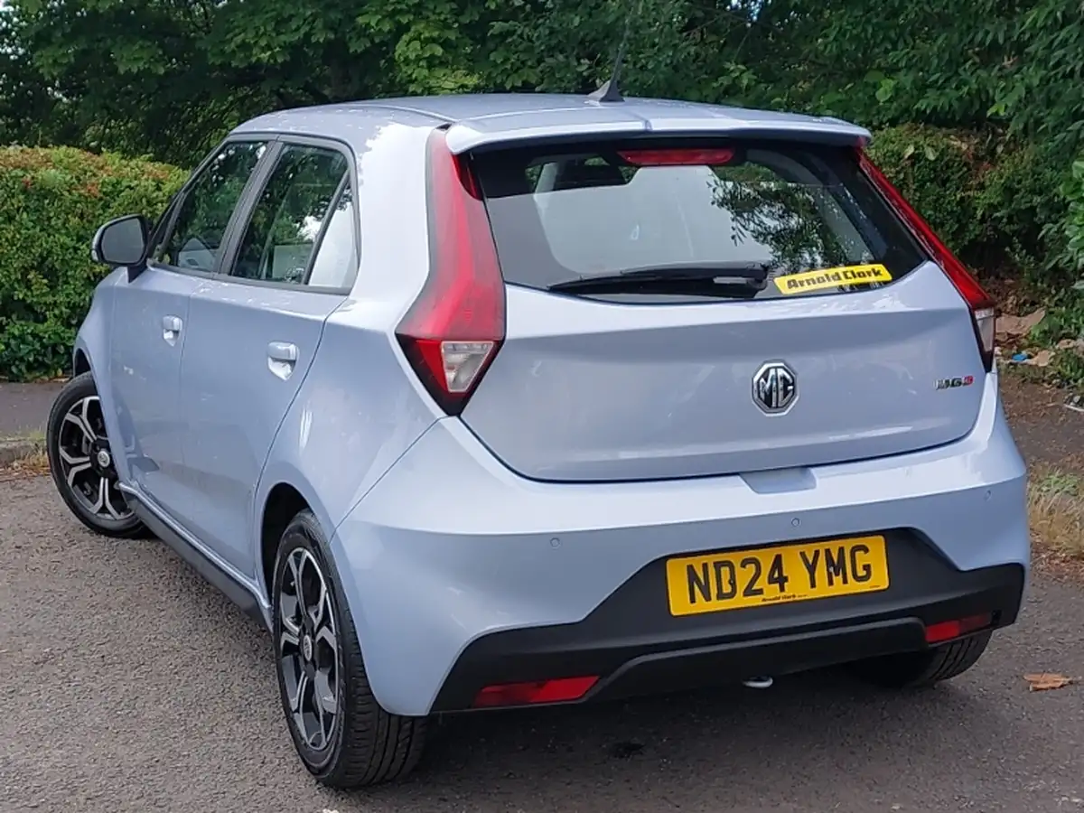 2024-mg-mg3-15-vti-tech-exclusive-nav-big-1