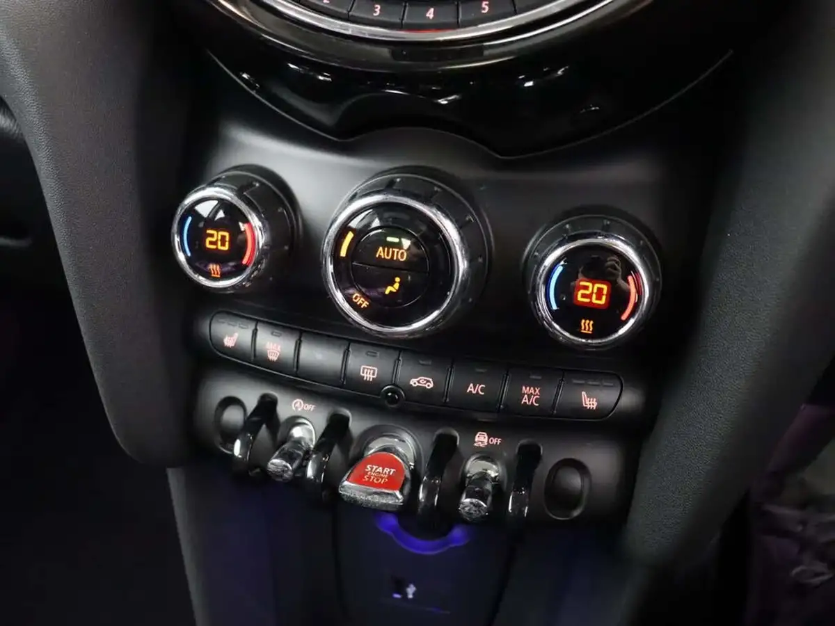 2019-mini-cooper-15-cooper-classic-hatchback-3d-big-28