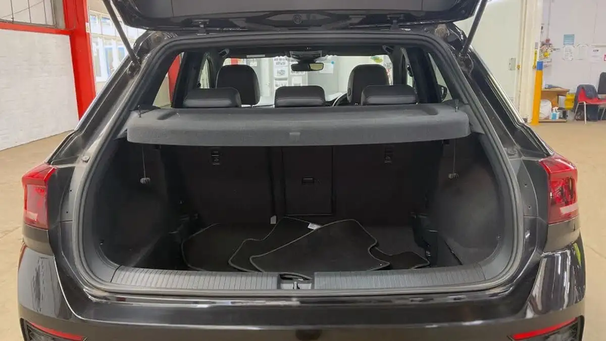 2018-volkswagen-t-roc-15-tsi-r-line-ss-dsg-big-12