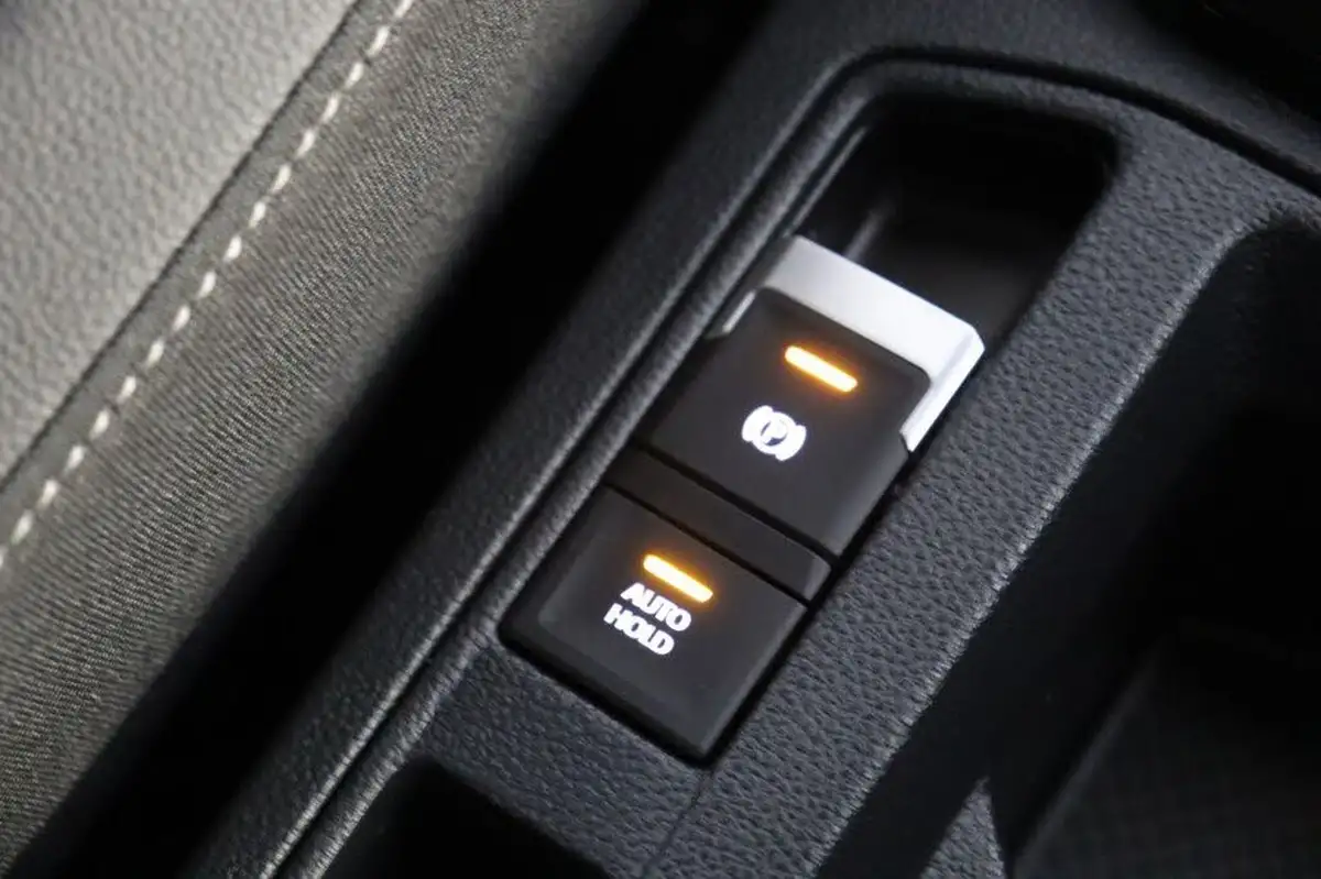 2022-volkswagen-t-roc-20tdi-r-line-evo-big-30