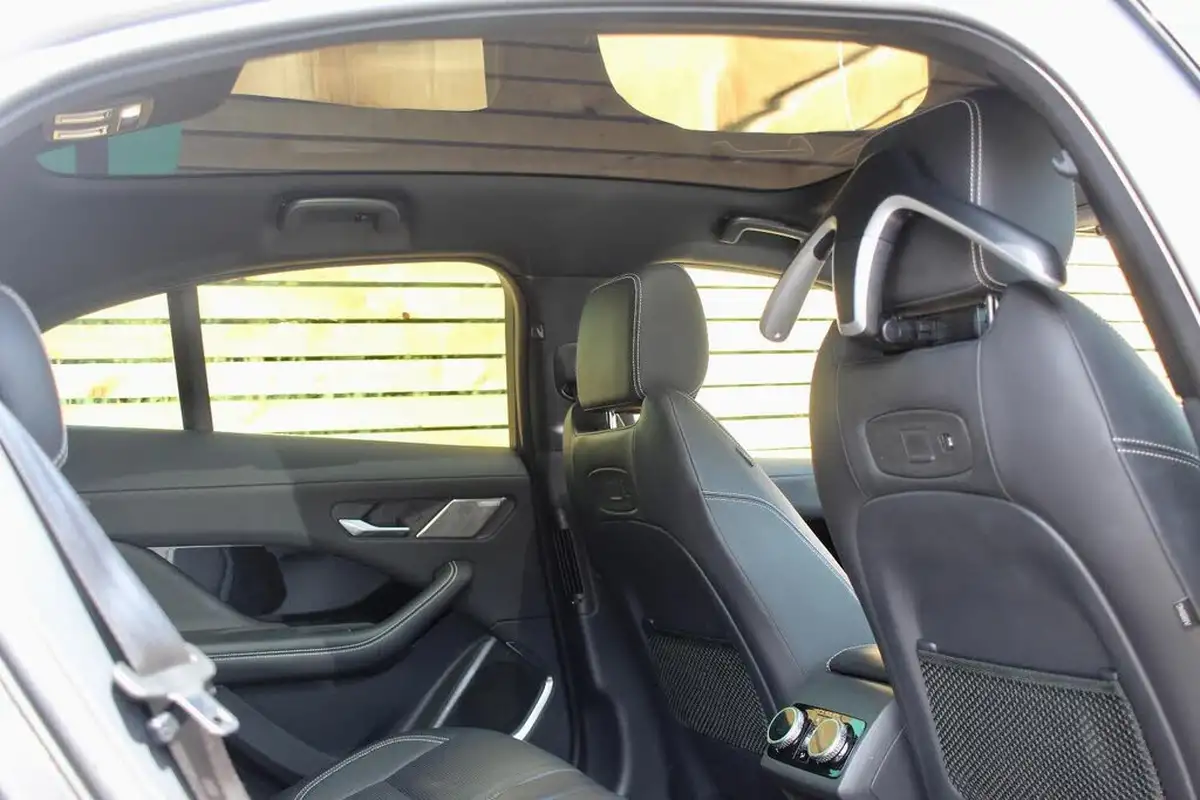 2019-jaguar-i-pace-ev400-hse-big-9