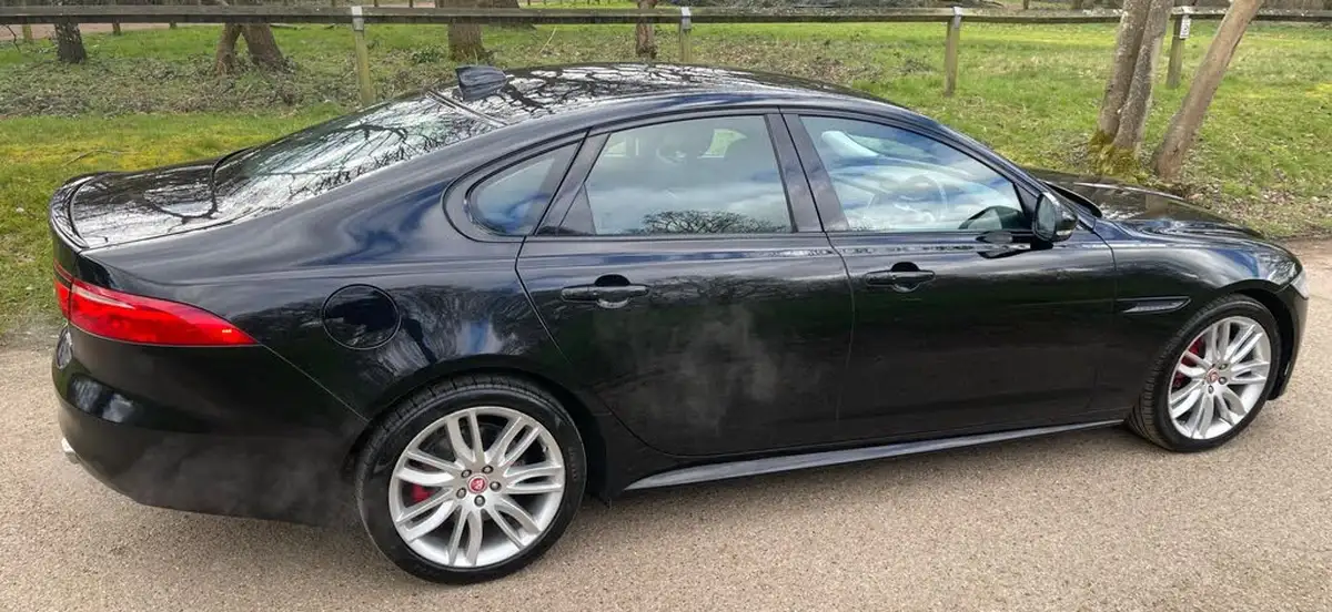 2015-jaguar-xf-30-s-big-10