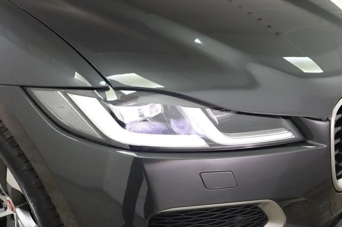 2021-jaguar-f-pace-20-d200-r-dynamic-hse-mhev-big-54