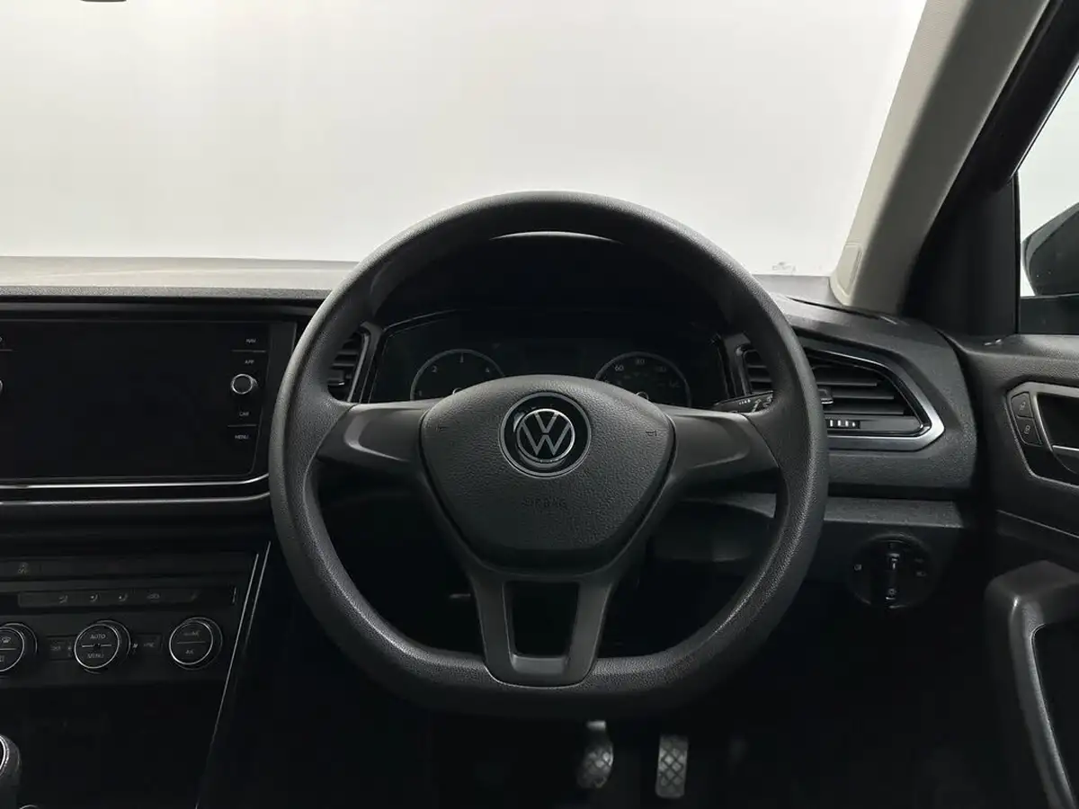2021-volkswagen-t-roc-20tdi-s-big-11